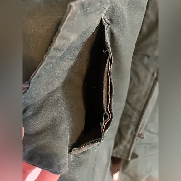 Canada Goose XS Kensington Park - Algonquin Green w/ Removable Fur Trim - Picture 4 of 10